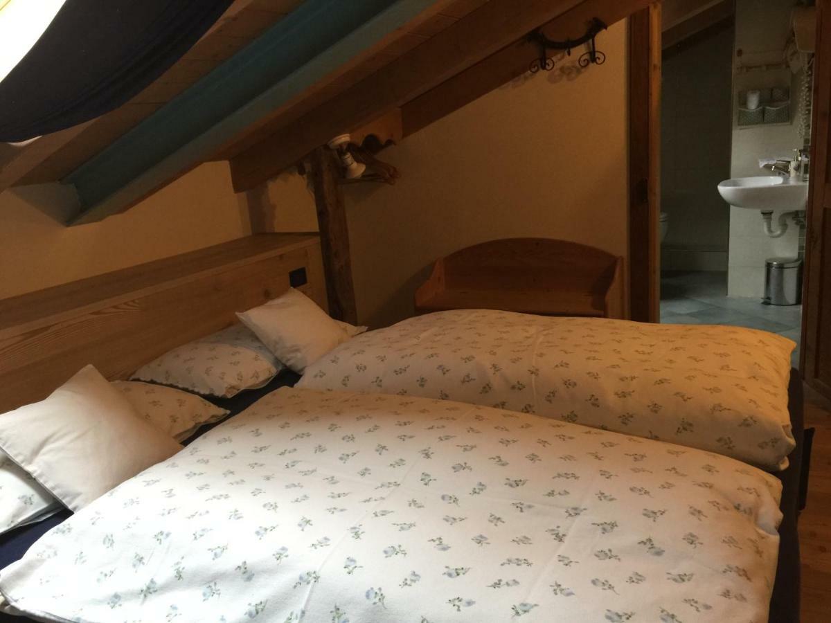 B&B La Casa Delle Bambole Panchia Luaran gambar